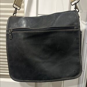 Franklin Covey Vintage Messenger bag w/ multiple pockets and slots.